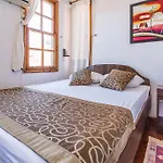 Hotel Mavi & Ani