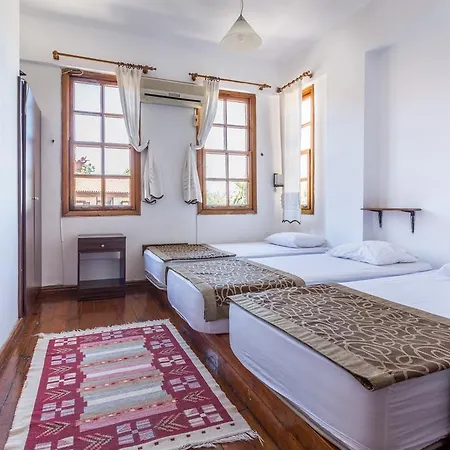 Hotel Mavi & Ani 3*
