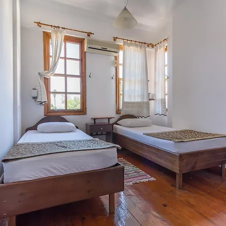 Hotel Mavi & Ani 3*