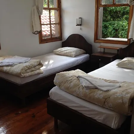 Mavi & Ani Hotel 3*